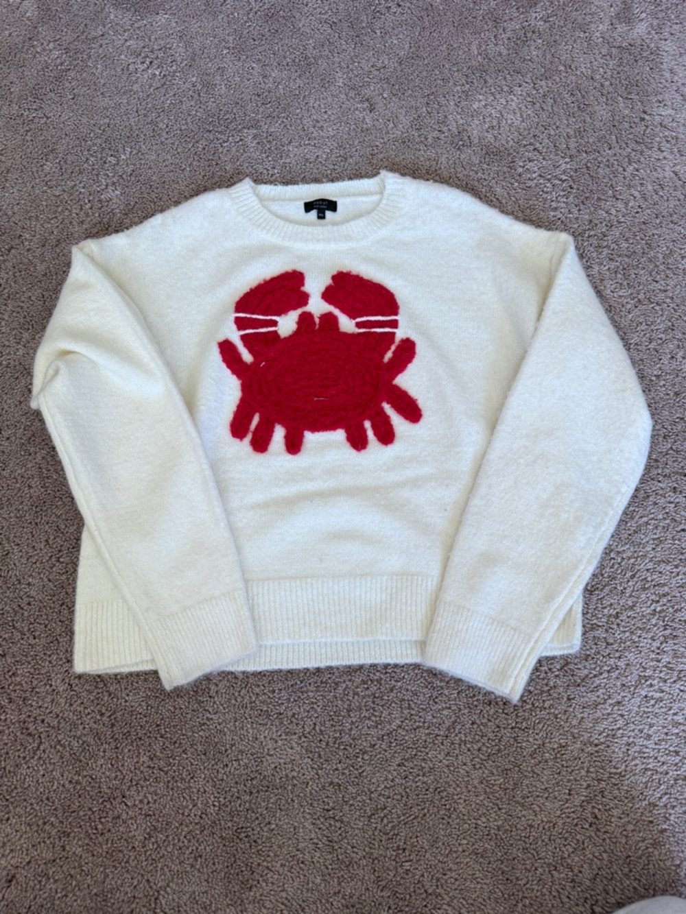debut Cream Sweater with Red Crab Motif